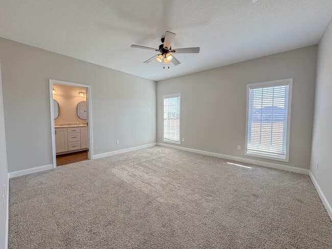 Building Photo - 312 Old Rockdale