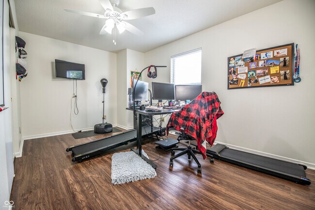 Building Photo - 9462 W Stargazer Dr