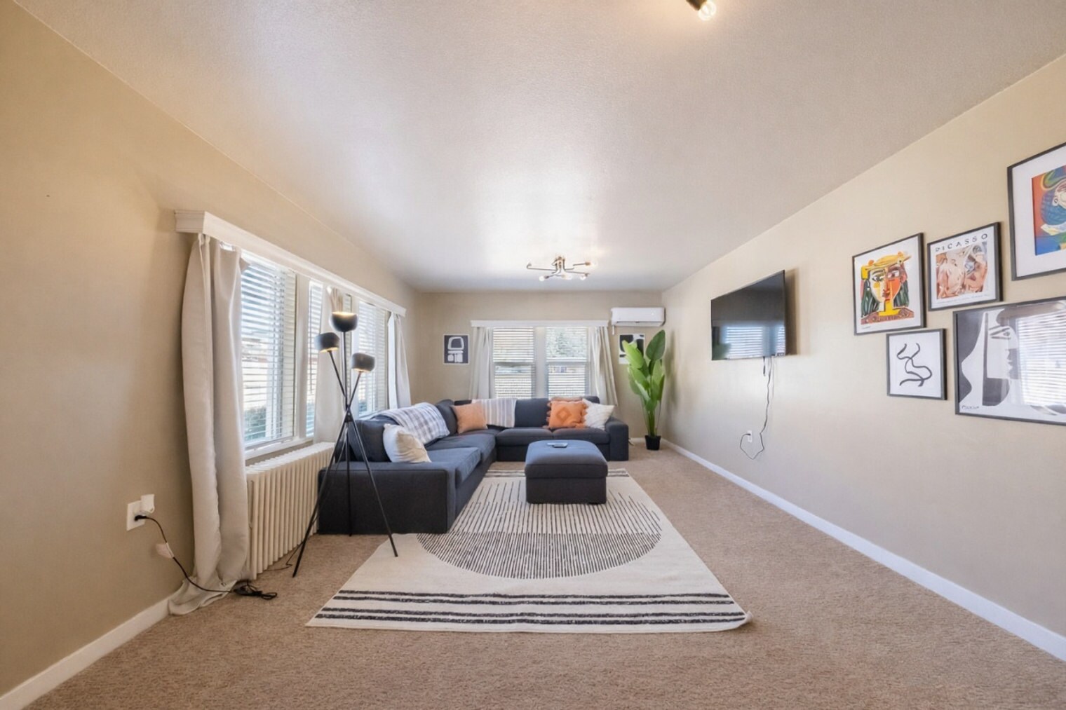 Building Photo - 170 E 100 N