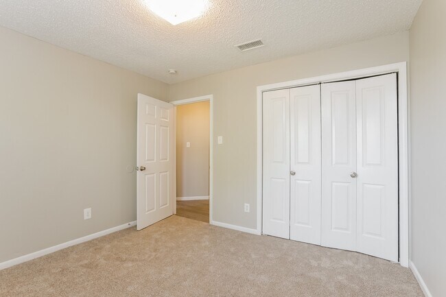 Building Photo - 7744 Ellis Dr