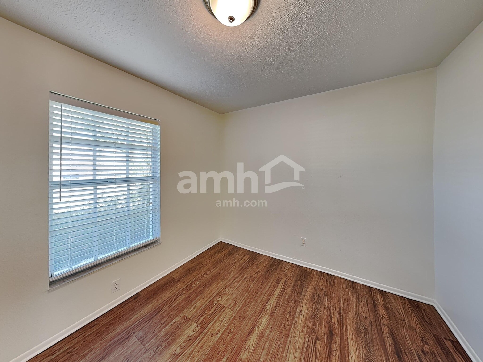 Building Photo - 6707 64th Ln E