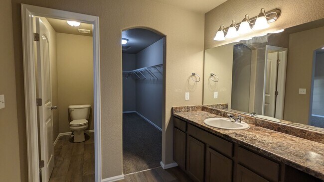 Building Photo - TWO STORY END UNIT TOWNHOME 3 BED/2.5 BATH...