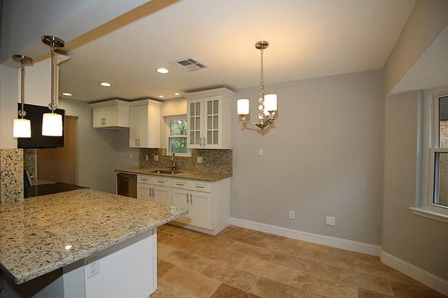 Building Photo - 77 N Deerfoot Cir