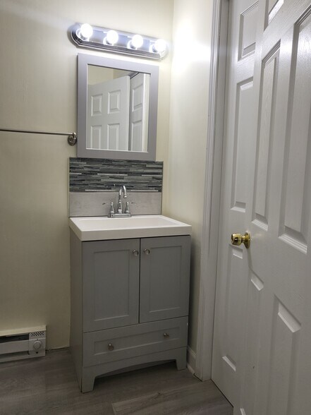 Building Photo - 371 W Old Indian Trail