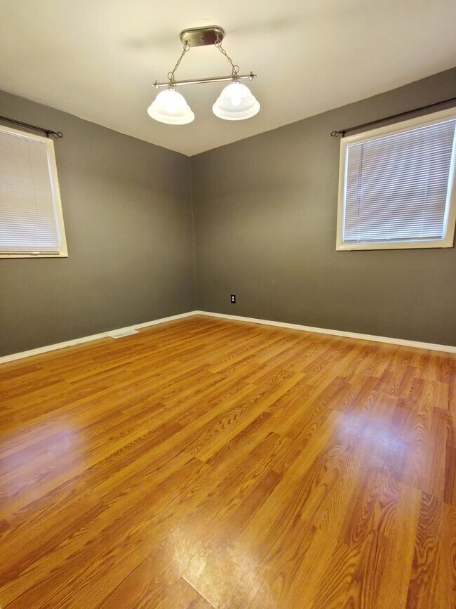 Building Photo - Coming Soon – 3-Bedroom Home for Rent