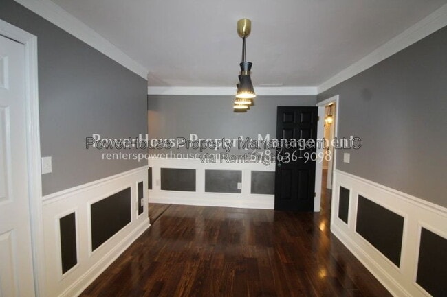 Building Photo - 4017 Doral Dr