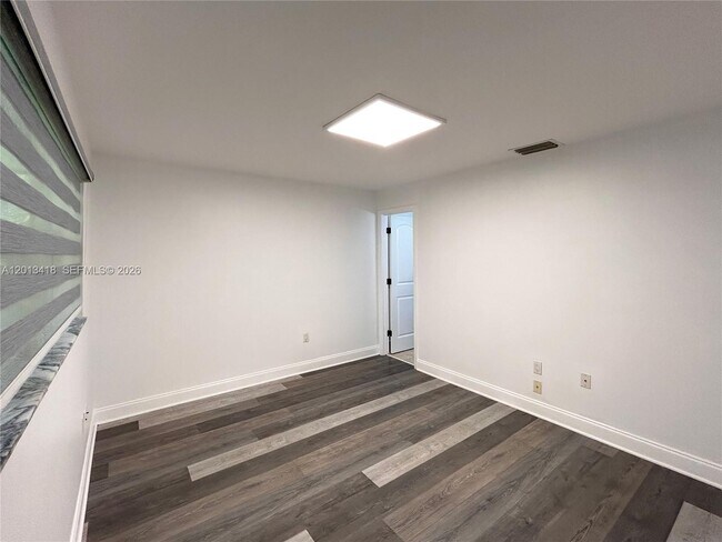 Building Photo - 15629 SW 73rd Cir Terrace