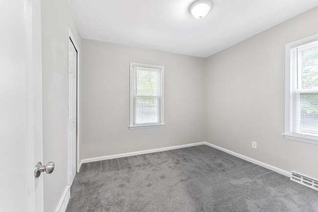 Building Photo - 20237 Midway Ave
