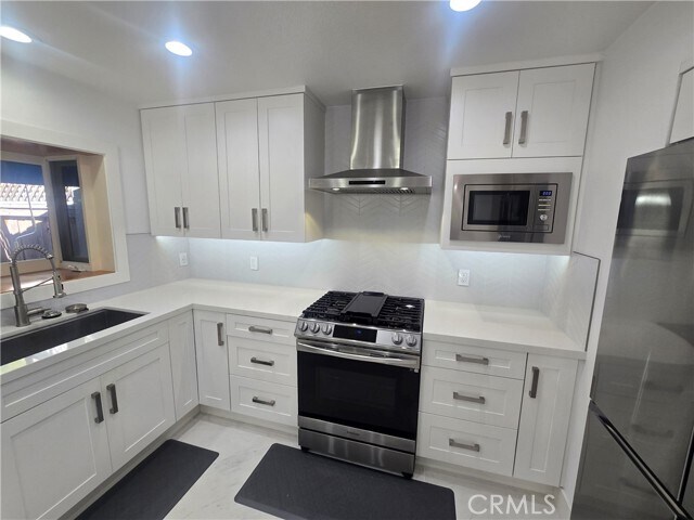 Building Photo - 2524 Elden Ave
