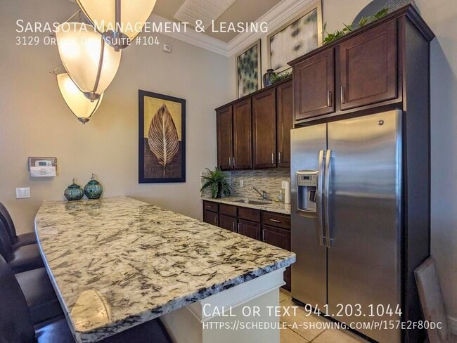 Building Photo - 3129 Oriole Dr