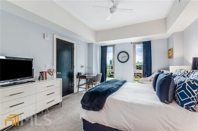 Building Photo - 1100 Howell Mill Rd NW