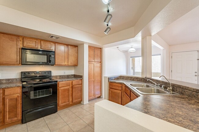 Building Photo - Ready to Move In - Two Bedrooms!