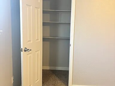 Building Photo - 4725 Nelson St