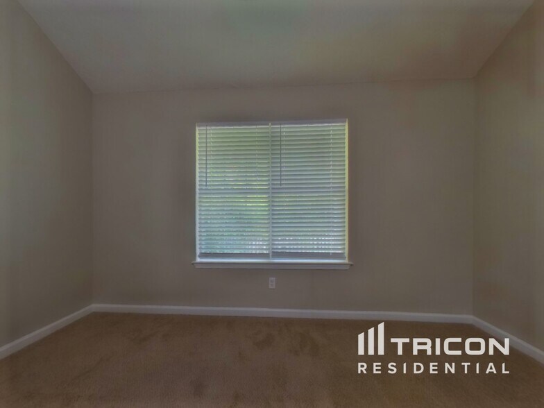 Building Photo - 1260 Wilkes Crest Dr NE