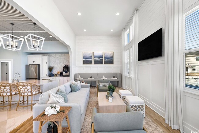 Building Photo - 283 Ferretti St