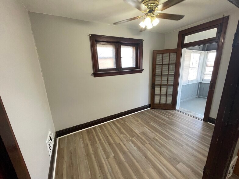 Building Photo - 3633 Dunnica Ave