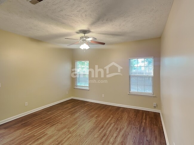 Building Photo - 426 Tulane Ct