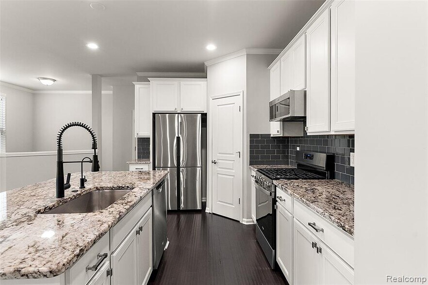 Building Photo - 31065 Tremont Ln