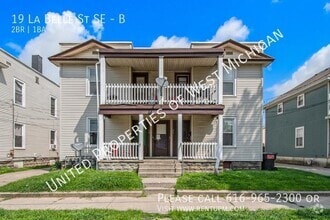 Building Photo - Available Now | 2 Bedroom 1 Bath Apartment...