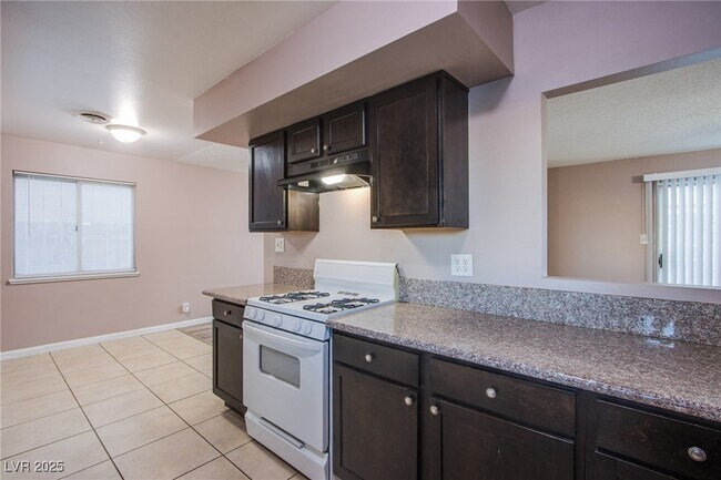 Building Photo - 4153 Crater St