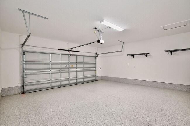 Building Photo - 6491 Cyrils Dr