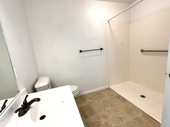 Building Photo - 4811 Mill Creek Dr