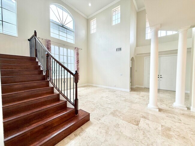 Building Photo - 9656 Cobblestone Creek Dr