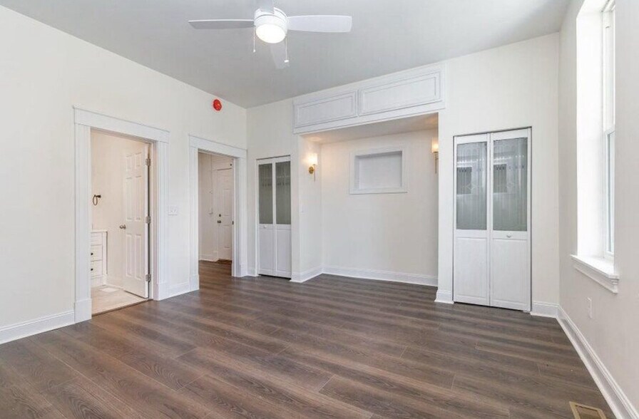 Master Bedroom - 1517 Garrard St