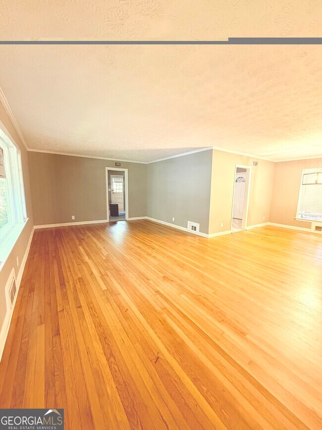 Building Photo - 1397 Jewell Ct