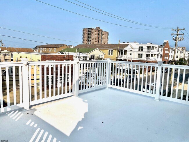 Building Photo - 12 S Washington Ave