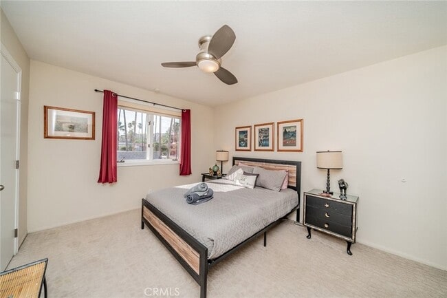 Building Photo - 1600 Palm Tree Dr