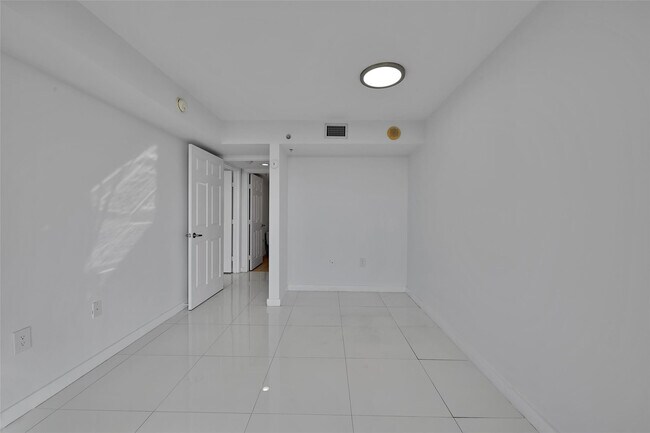 Building Photo - 1690 SW 27th Ave