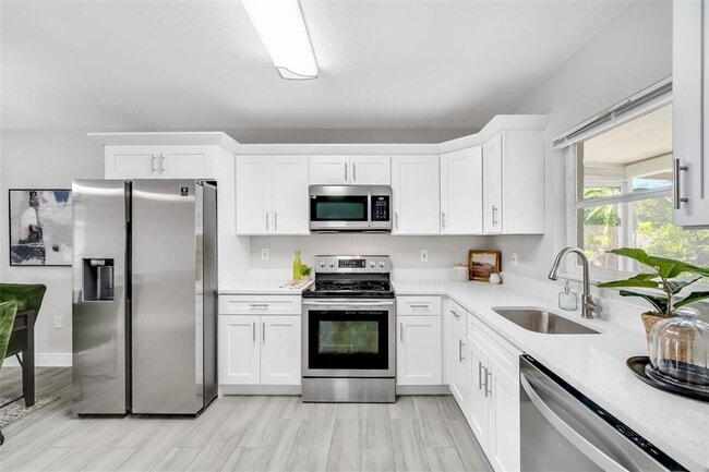 Building Photo - 4508 S 26th Ave