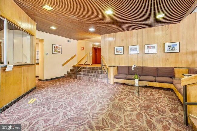 Building Photo - 1140 23rd St NW