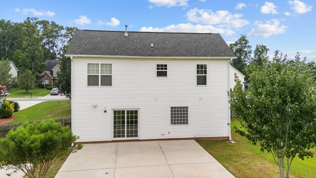 Building Photo - 3932 Chatterleigh Dr