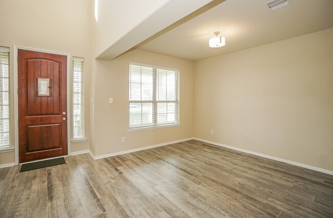Building Photo - 9506 Bonbrook Bend Ln