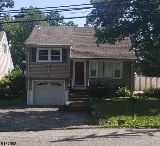 Primary Photo - 68 Colfax Rd
