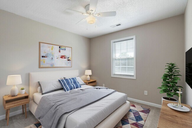 Building Photo - Bremen Oaks