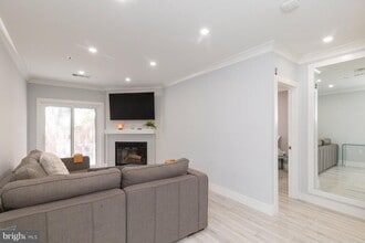 Building Photo - 255 S Pickett St