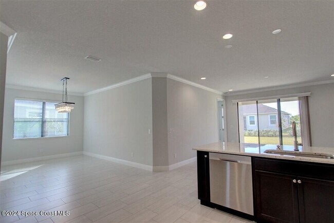 Building Photo - 3267 Addison Dr