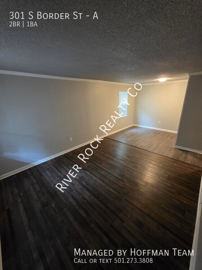 Building Photo - 301 S Border St