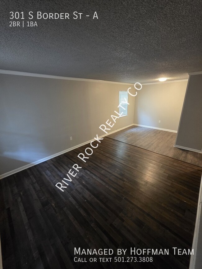 Primary Photo - 301 S Border St