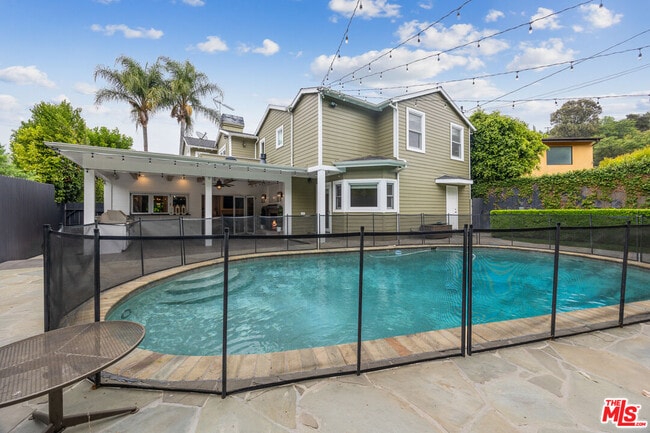 Building Photo - 12722 Halkirk St