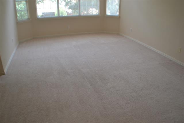 Building Photo - 4445 Lone Tree Dr