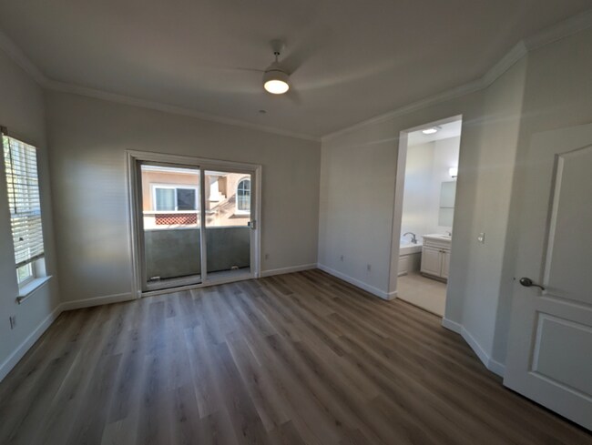 Building Photo - 2752 Carlsbad Blvd