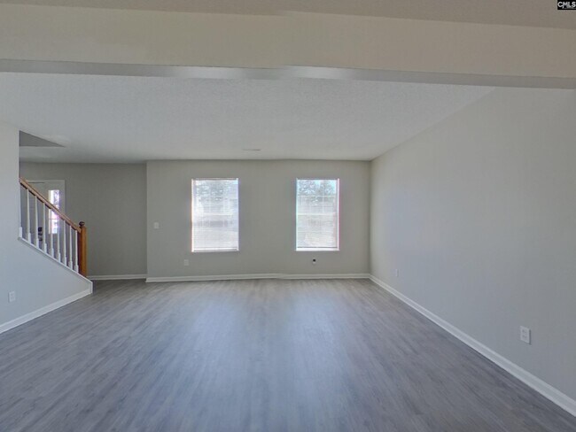 Building Photo - 5 High Glen Ct