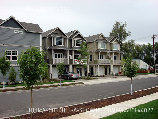 Building Photo - 3BDRM 2.5BTH Condo End Unit, garage, gas F...