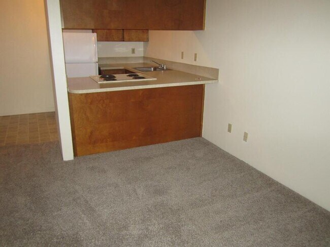 Primary Photo - 4201 E 4th Plain Blvd