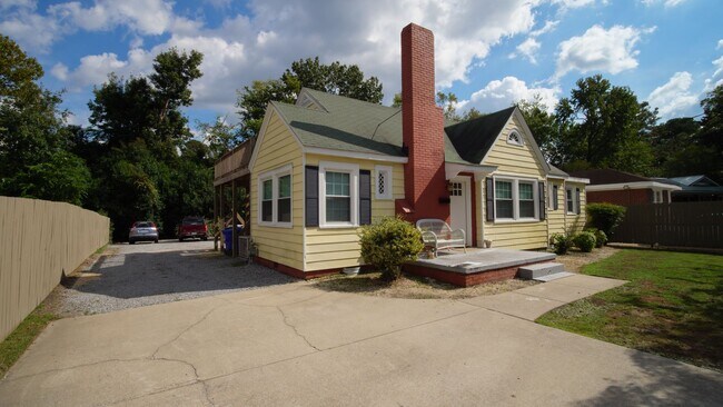 Building Photo - 114 Park Dr