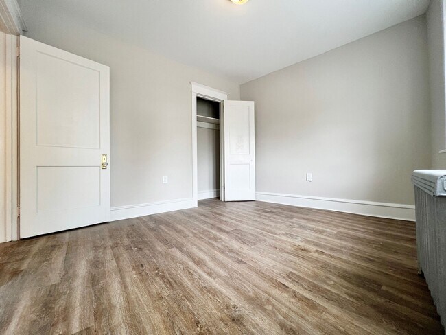 Building Photo - 193-197-197 E Lancaster Ave